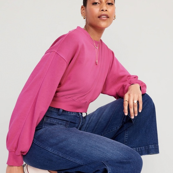 NWT OLD NAVY Oversized Cropped Fleece Sweatshirt Color: Berry Fine - Picture 4 of 5